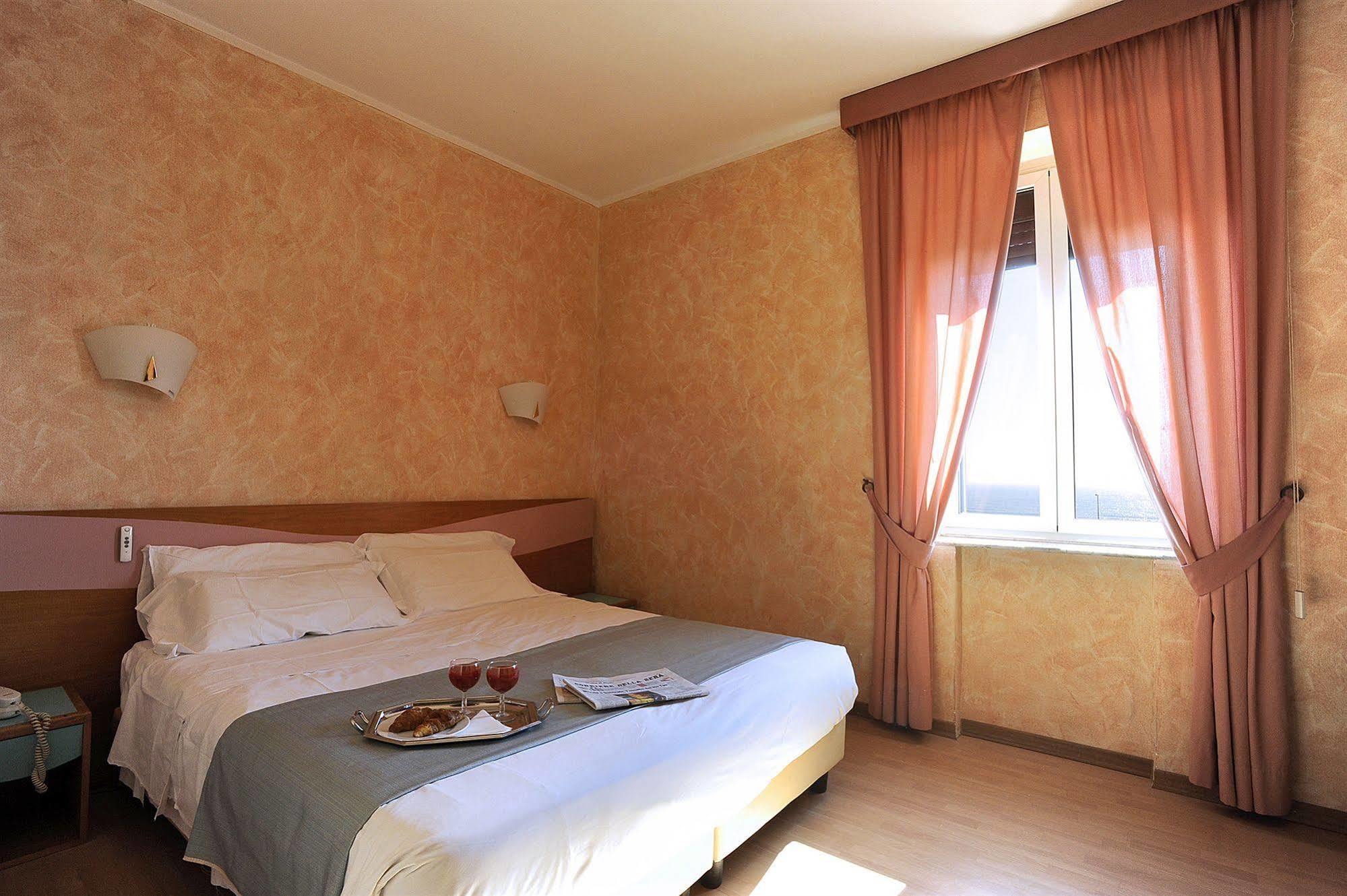 Hotel Bellavista Ostie Extérieur photo