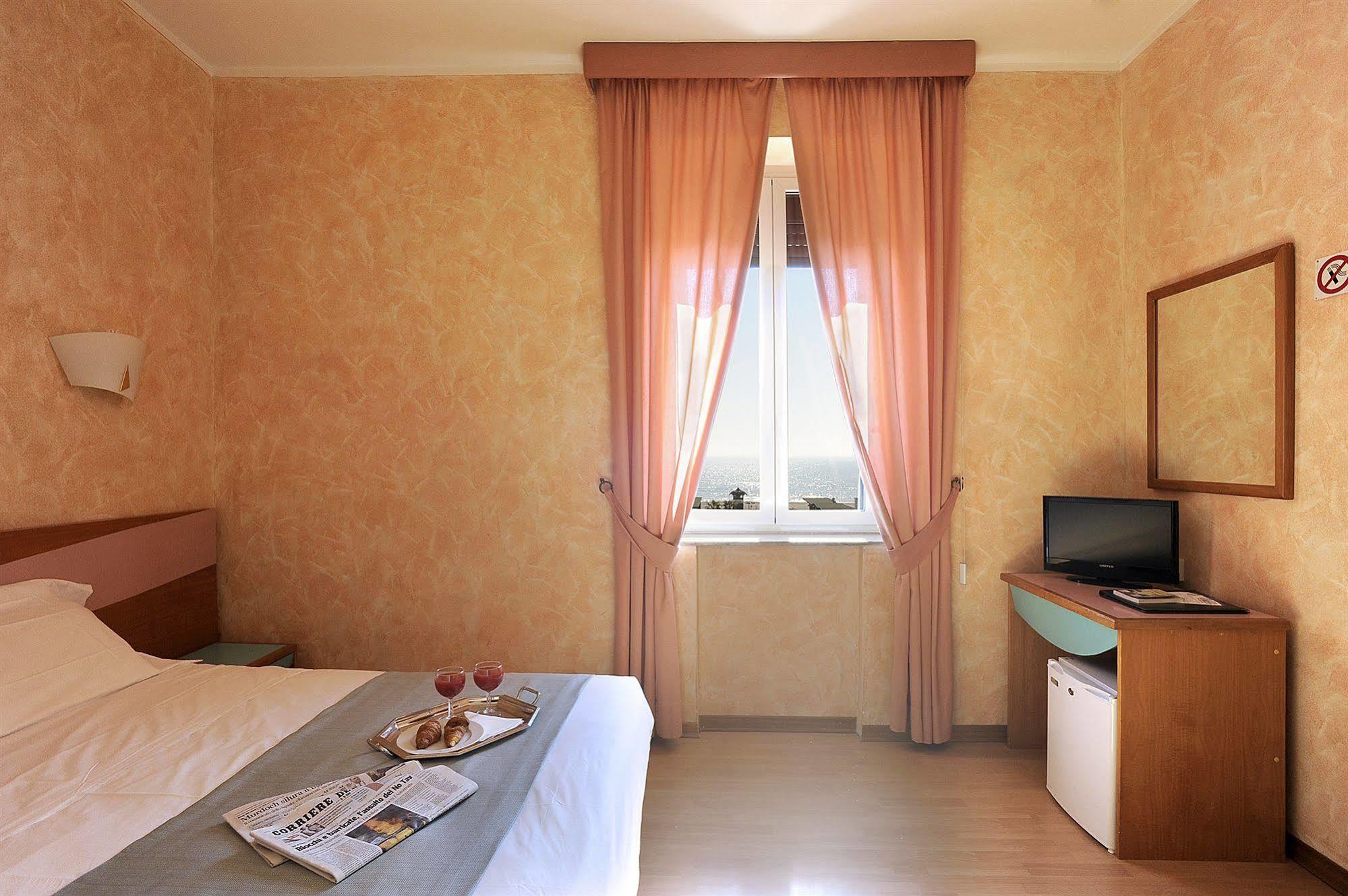 Hotel Bellavista Ostie Extérieur photo